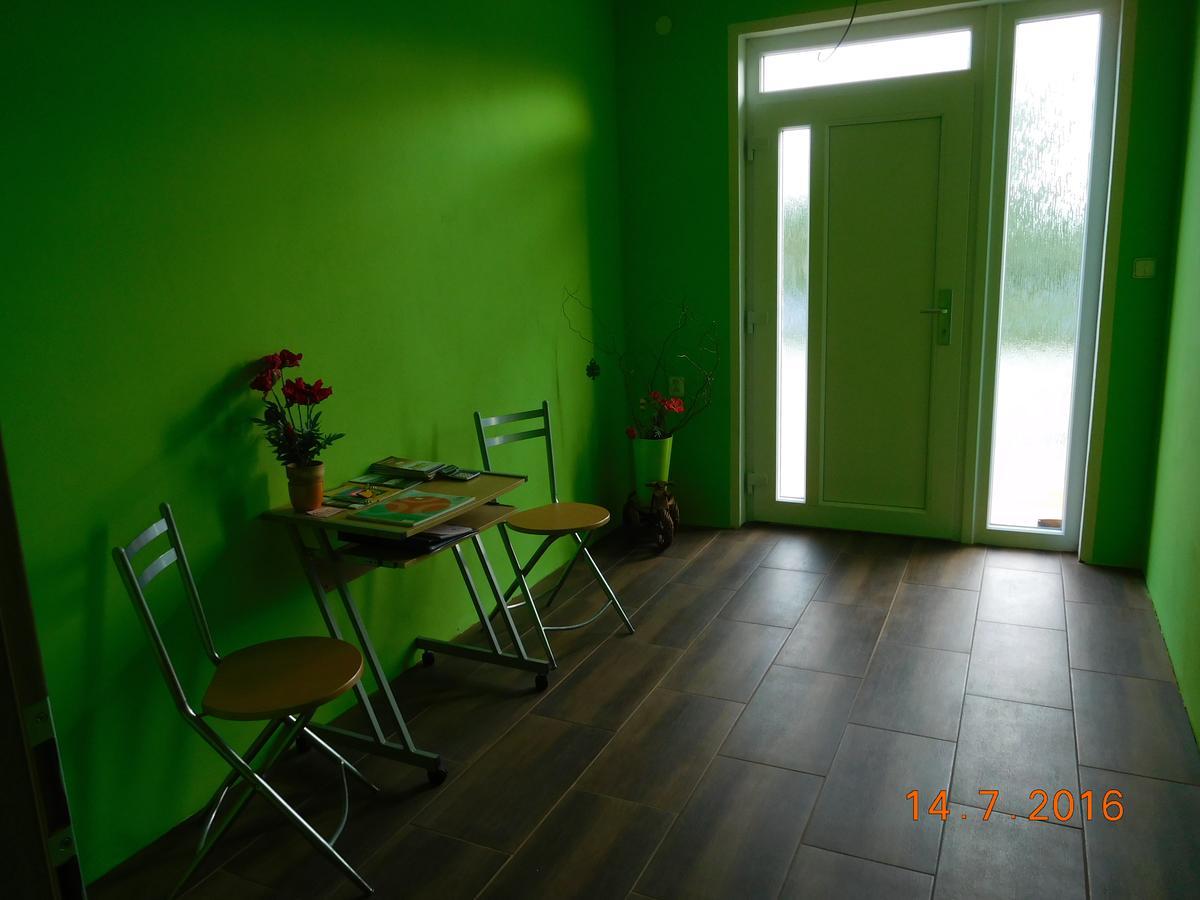 Ubytovani V Soukromi Na Podluzi Josefov Exterior photo